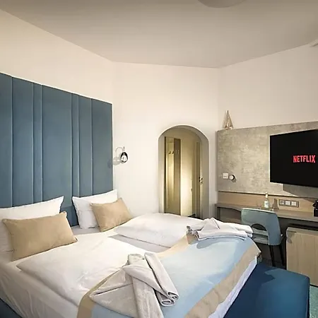 Leuchtturm Hotel 3*